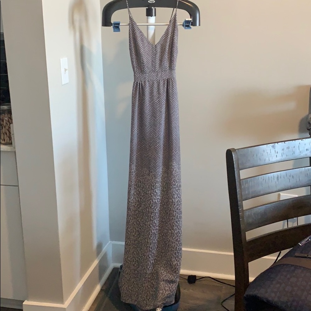 Victoria secret grey print maxi dress size 0